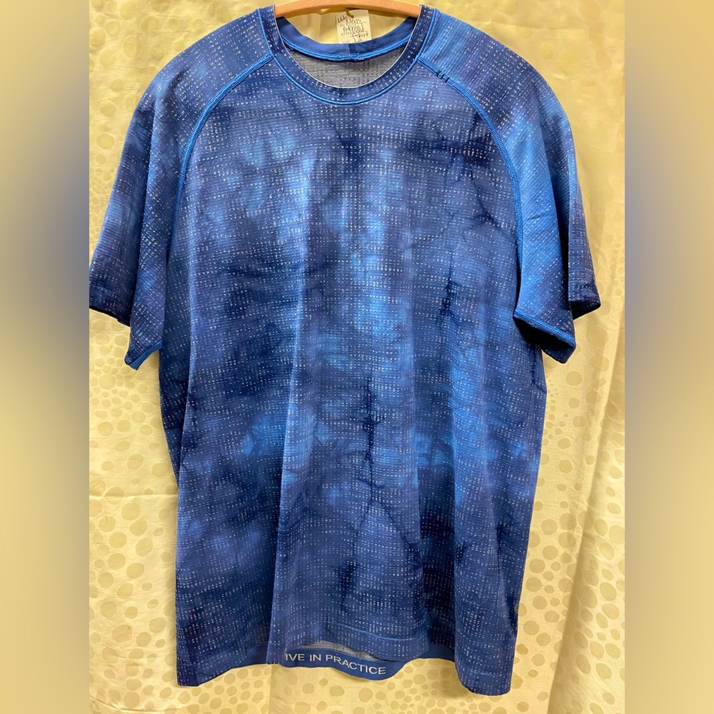 6017 -Lululemon Mens Metal Vent blue marble- size large